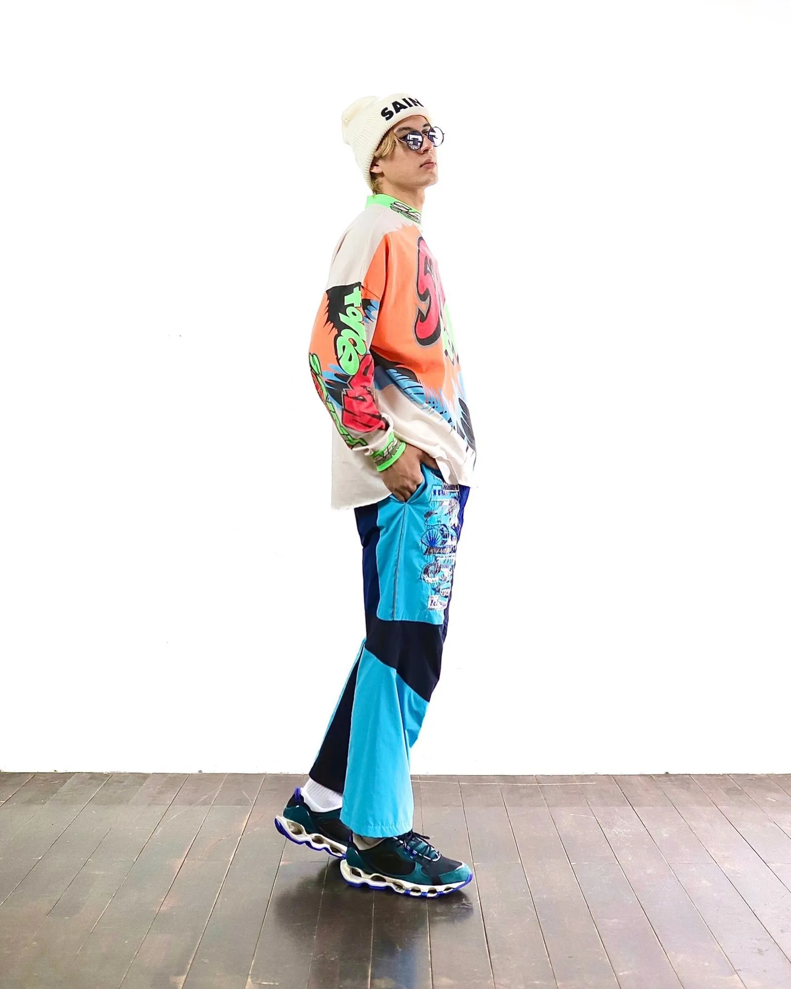 SAINT MICHAEL 24SS SAINT FORCE L/S TEE New Racing Retro Long Sleeve Off-white S-XL Front, left and right sleeves, even ribs are printed. There are more than 30 sets of samples in total. They are extremely complicated and all are oversized screen versions. Ready-made garments are washed and worn with Vintage value.